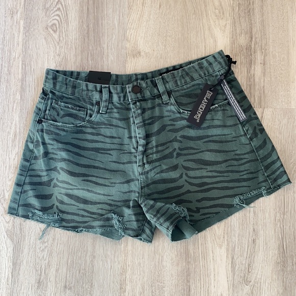 BlankNYC Barrow shorts - Picture 4 of 6